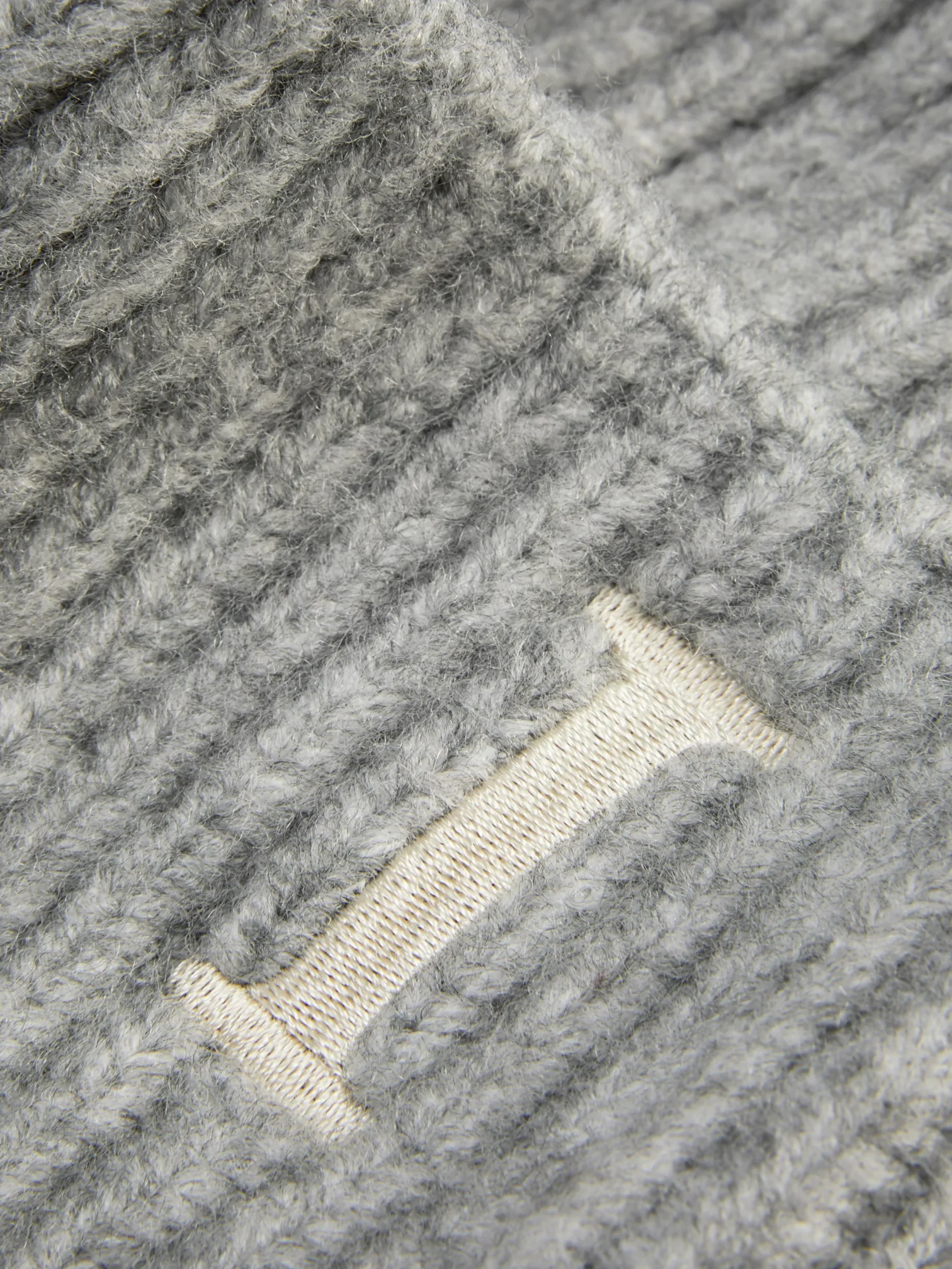 Accessoires Cheveux|Chapeaux, Gants Et Écharpes|Primark Bandeau En Tricot Avec Initiale Brodée Gris