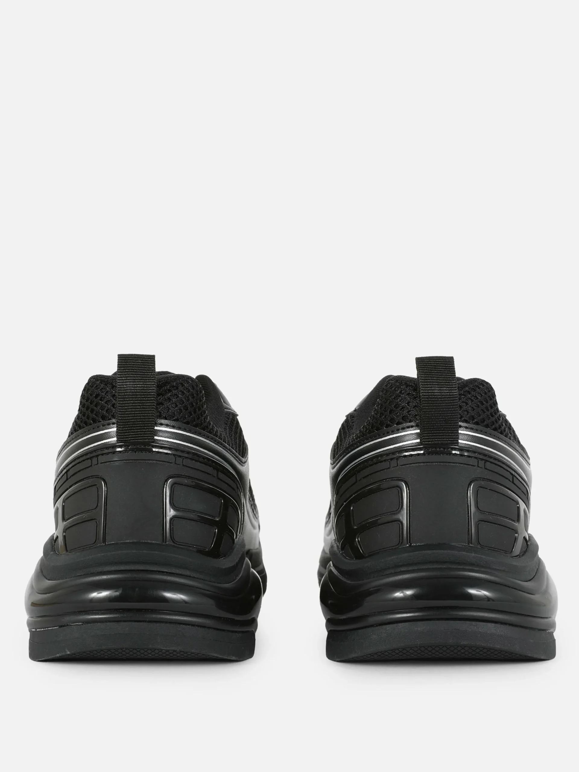 Baskets|Vêtements De Sport|Primark Baskets De Sport Basses à Empiècements Noir