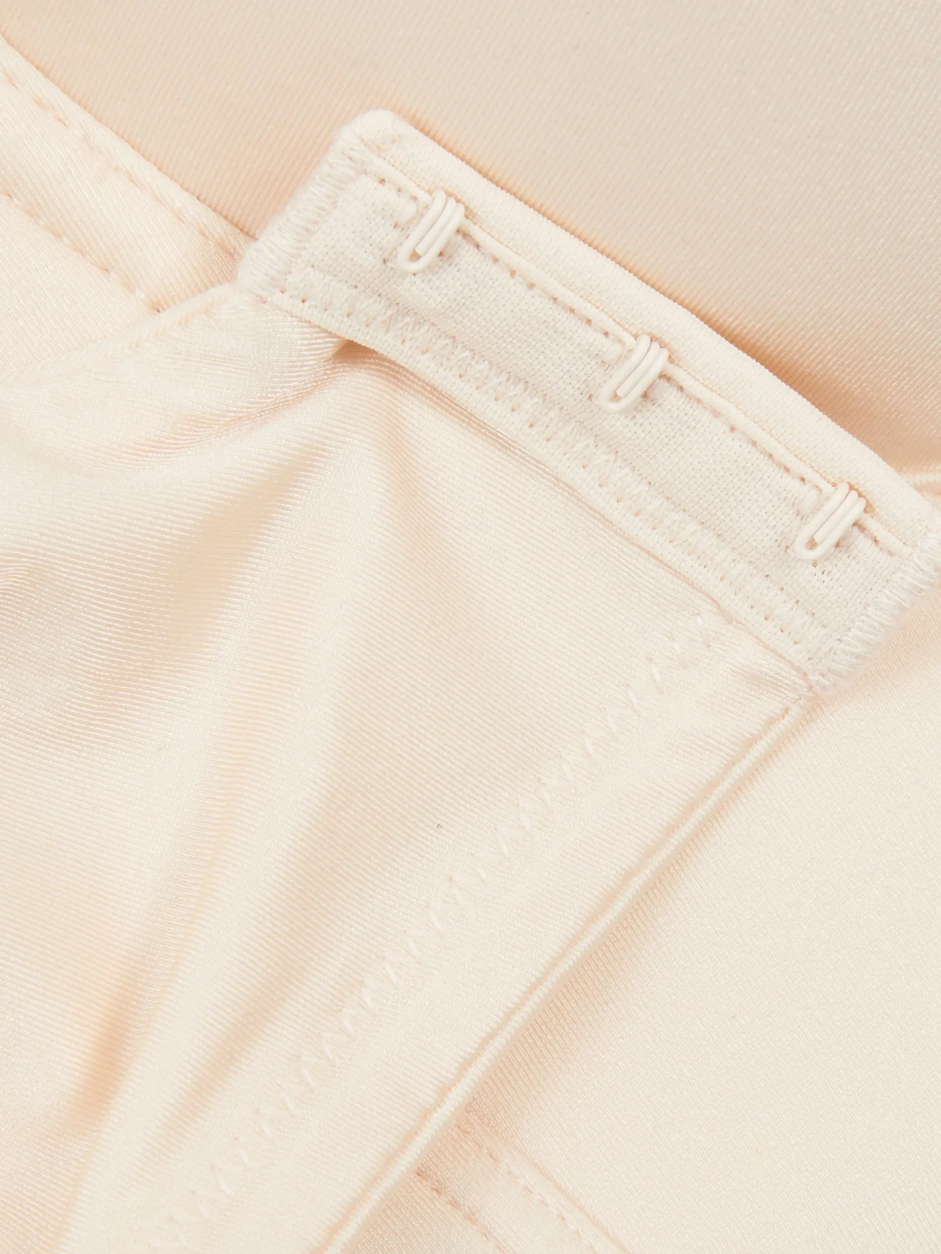 Sous-Vêtements Gainants|Primark Soutien-gorge Push-up à Décolleté « V » Plongeant Blanc cassé