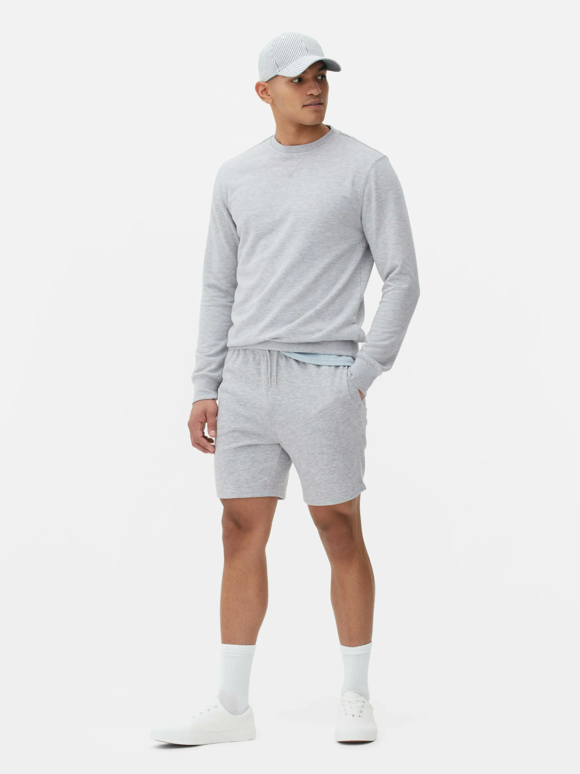 Vêtements D'Intérieur|Sweats À Capuche Et Sweat-Shirts|Primark Sweat-shirt à Col Ras-du-cou Gris