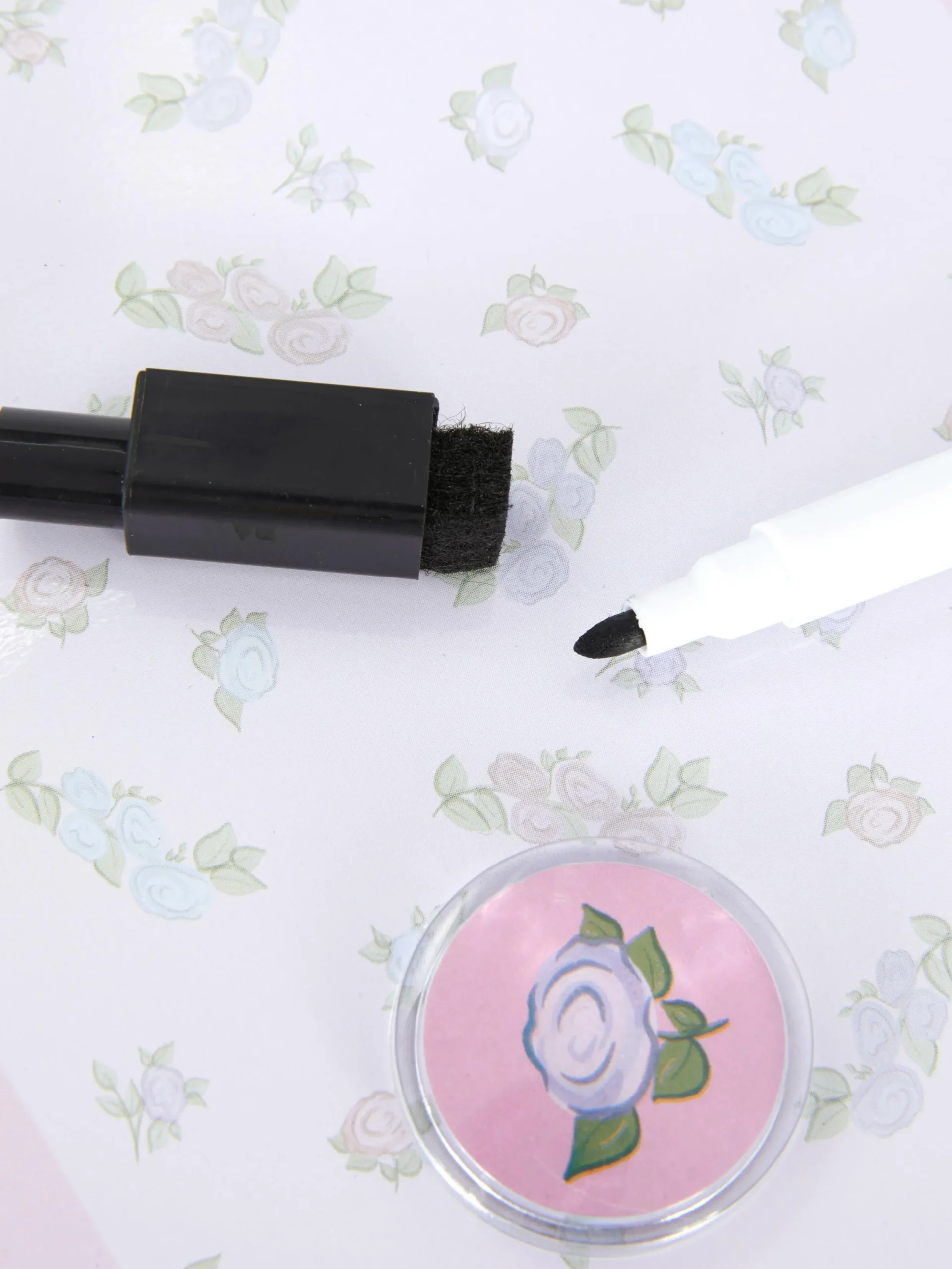 Loisirs Creatifs|Primark Tableau Blanc à Motif Floral Rose