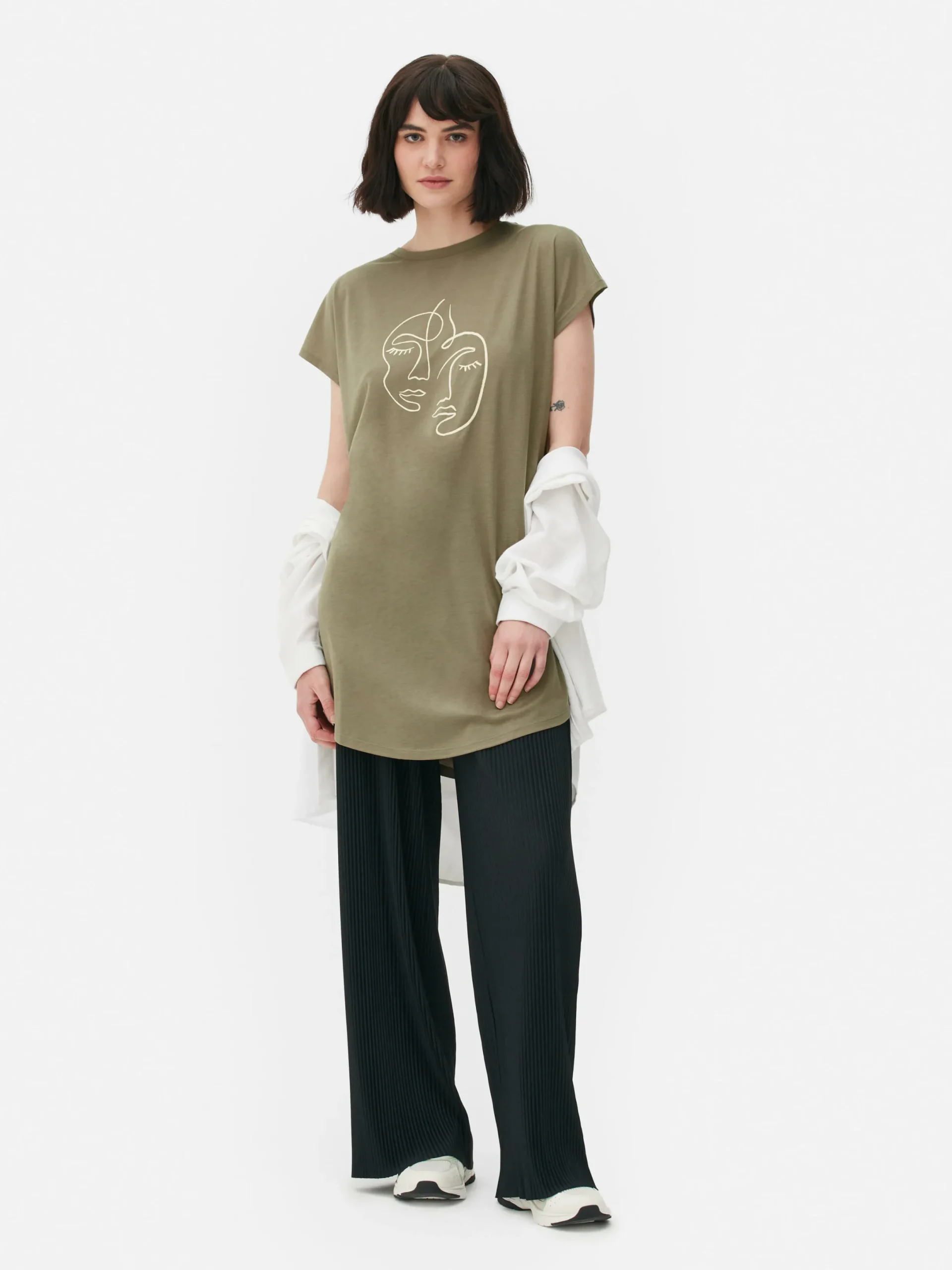 Hauts Et T-Shirts|Primark T-shirt Long à Col Ras-du-cou Kaki